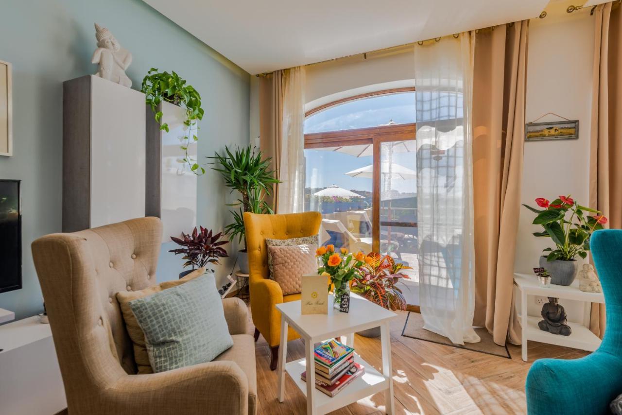 Dgolden Valley Boutique 3*