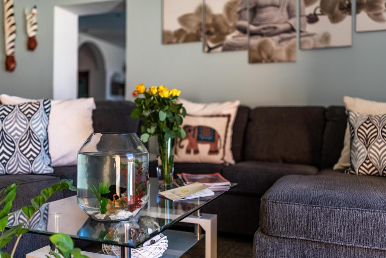 Bed & Breakfast Dgolden Valley Boutique